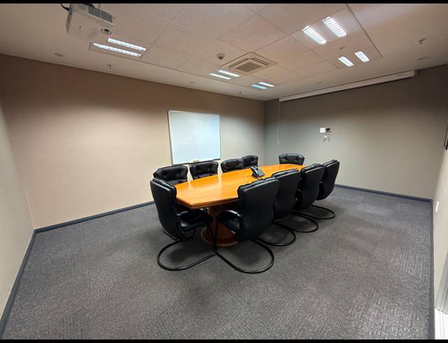 945M² OFFICE TO LET IN PARKTOWN